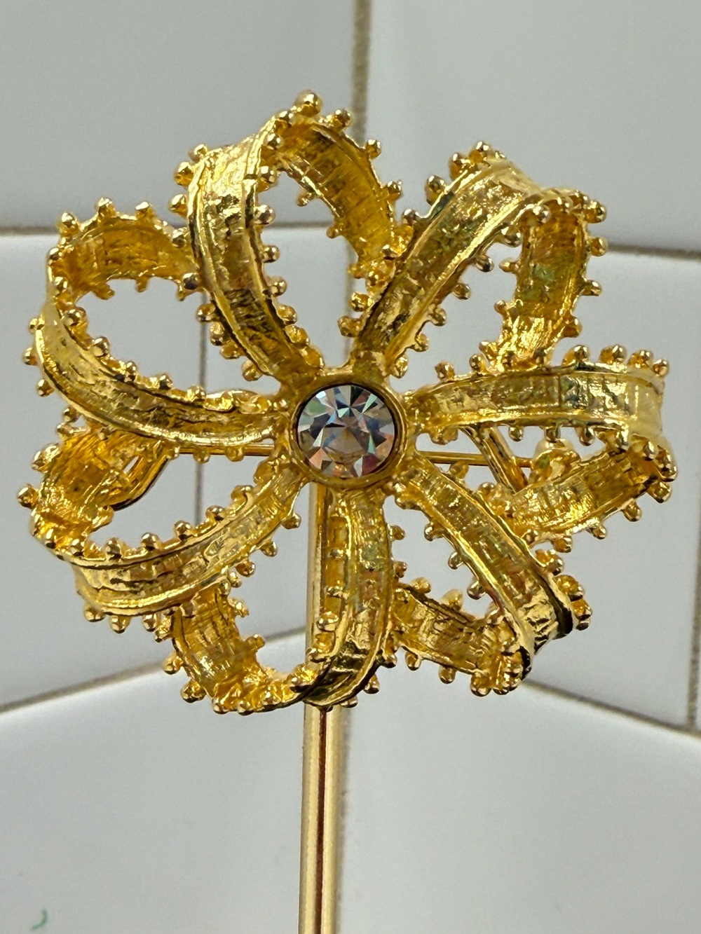 GRAZIANO Gold-Tone Floral Pin Brooch with Center Rhinestone